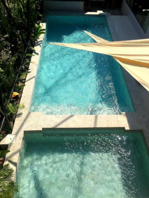 Hua-Hin premium pool villa with rooftop bathtub